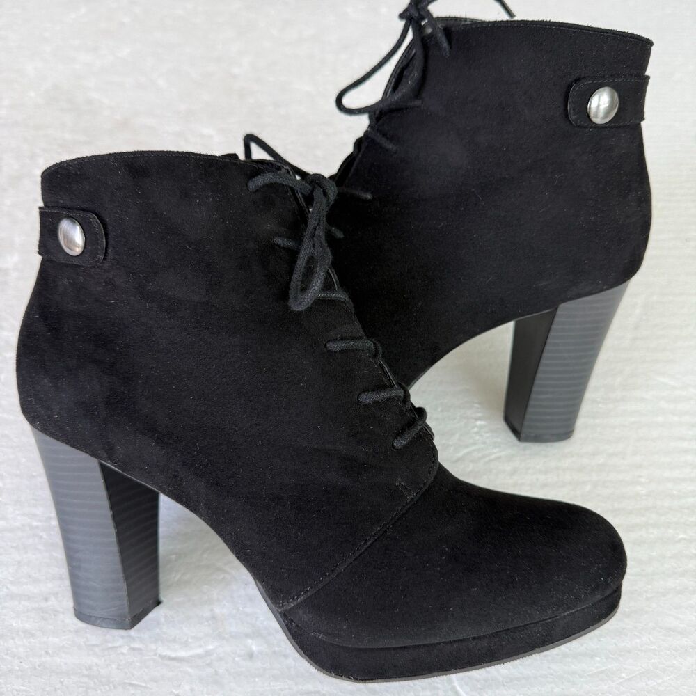 Size 9M - A.N.A. Fenwick Lace-Up Ankle Black Boots